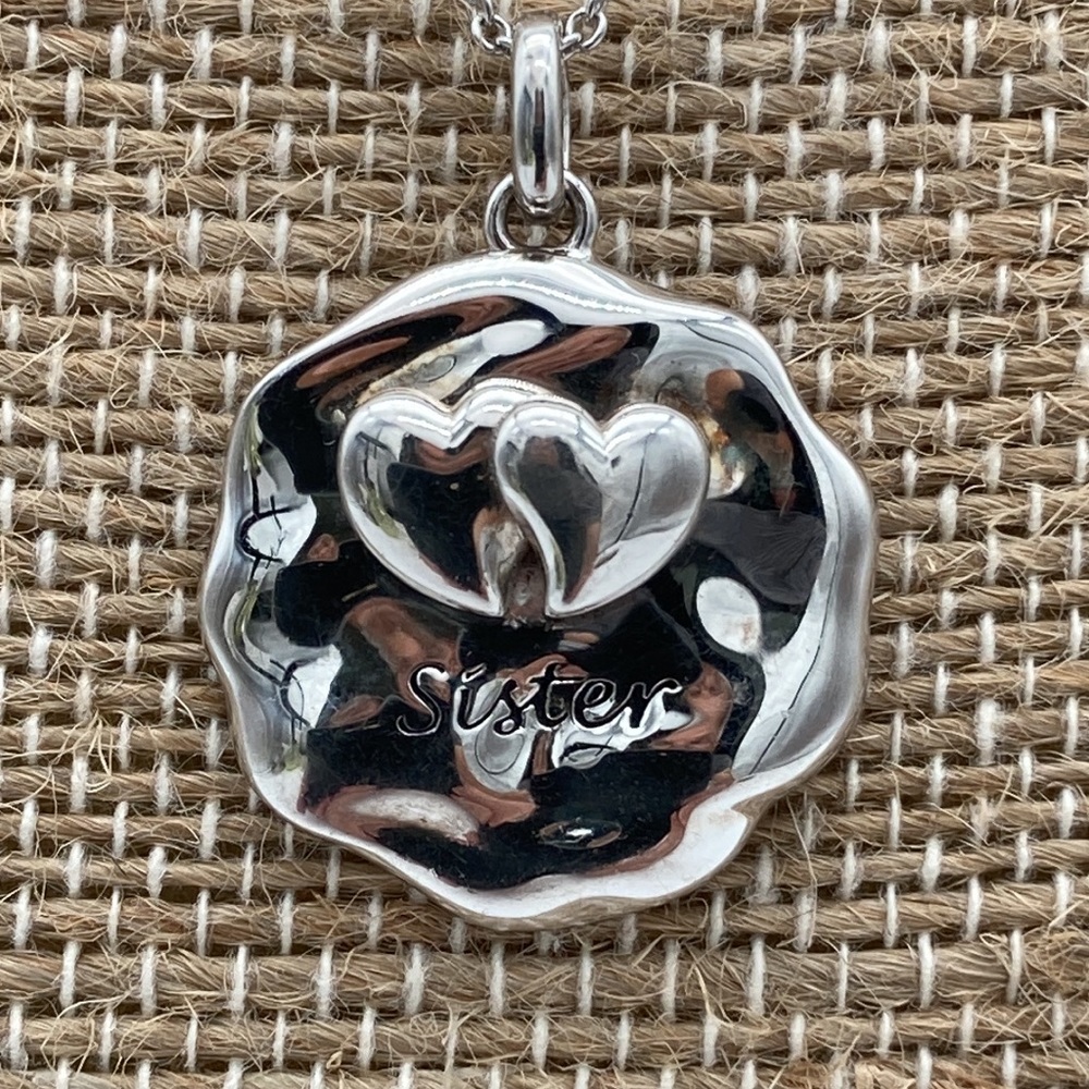 925 Sentimental Expressions Sister Pendant and Chain